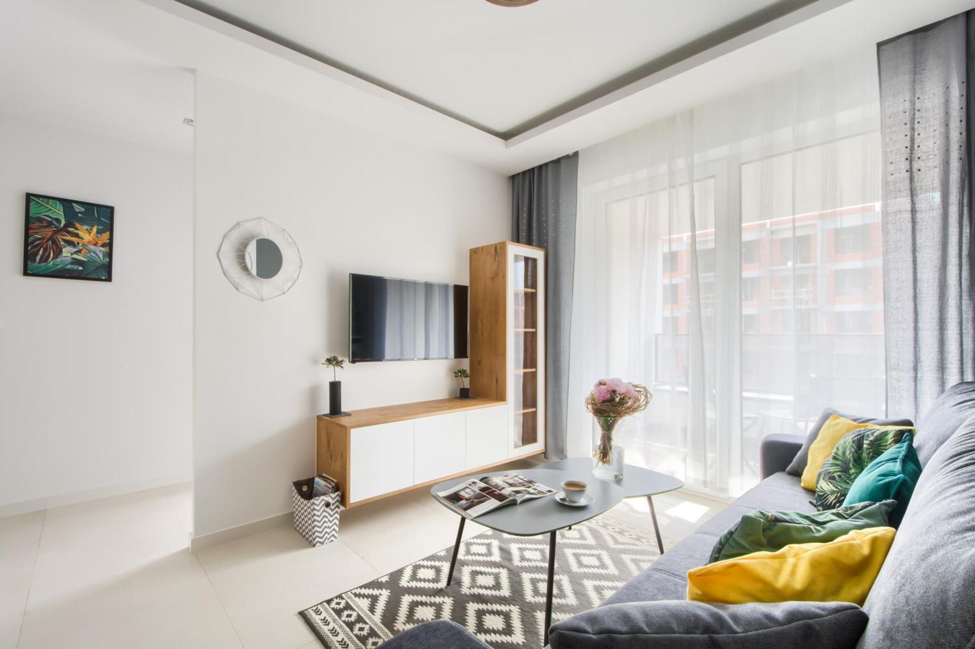 M&R Apartament Airport&Business Deluxe Cybernetyki 17 - Underground Garage - Free Wifi - Netflix - Air Conditioning - Self Check-In, Close By Chopin Airport ワルシャワ エクステリア 写真