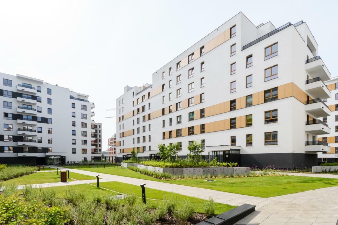 M&R Apartament Airport&Business Deluxe Cybernetyki 17 - Underground Garage - Free Wifi - Netflix - Air Conditioning - Self Check-In, Close By Chopin Airport ワルシャワ エクステリア 写真